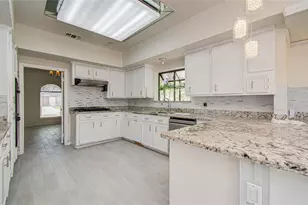 714 Sandpiper Dr, Sugar Land, TX 77478 - Photo 11