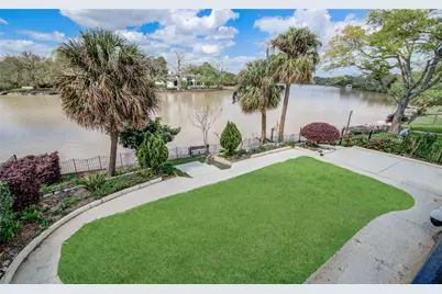 714 Sandpiper Drive, Sugar Land, TX 77478 - Photo 9