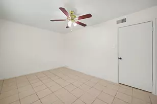 5704 Edgemoor Dr, Houston, TX 77081 - Photo 15
