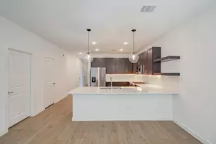 225 Little Spg Ct, Anahuac, TX 77514 - Photo 23