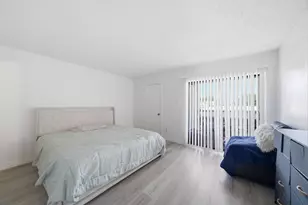 10075 Westpark Dr, Houston, TX 77042 - Photo 5