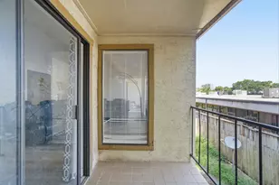 10075 Westpark Dr, Houston, TX 77042 - Photo 9