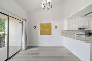 10075 Westpark Dr, Houston, TX 77042 - Photo 3