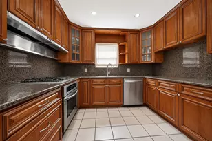 8831 Sandstone St, Houston, TX 77036 - Photo 9