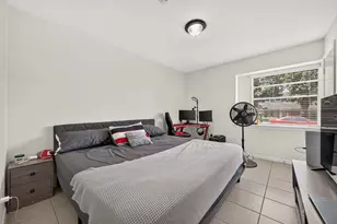 8831 Sandstone St, Houston, TX 77036 - Photo 25