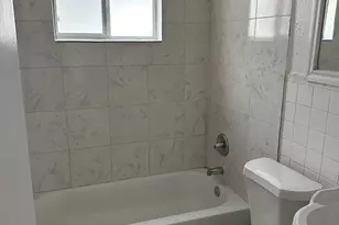820 W Alabama St, Houston, TX 77006 - Photo 9