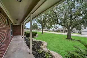 18403 Bluff View Dr, Crosby, TX 77532 - Photo 5