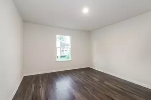 9721 Stedman St, Houston, TX 77029 - Photo 9