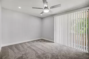 10802 Sagetrail Dr, Houston, TX 77089 - Photo 17