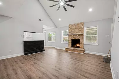 10802 Sagetrail Drive, Houston, TX 77089 - Photo 3