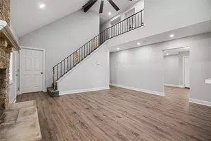 10802 Sagetrail Dr, Houston, TX 77089 - Photo 5