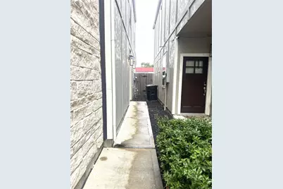 1902 La Magnolia Drive, Houston, TX 77023 - Photo 3