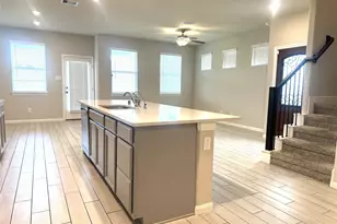 1902 La Magnolia Dr, Houston, TX 77023 - Photo 7