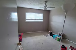 10350 Sageglow Dr, Houston, TX 77089 - Photo 7