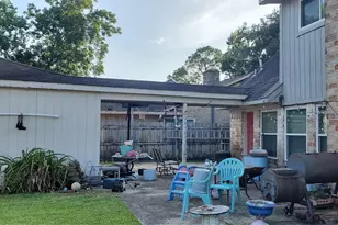 10350 Sageglow Dr, Houston, TX 77089 - Photo 3