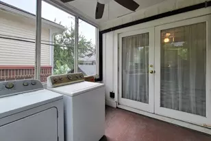 2249 Branard St, Houston, TX 77098 - Photo 27