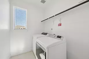5925 Mockingbird Ldg Ln, Pearland, TX 77584 - Photo 11