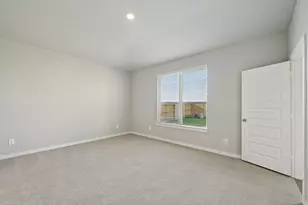 5925 Mockingbird Ldg Ln, Pearland, TX 77584 - Photo 13