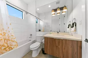 608 Oakley St, Houston, TX 77006 - Photo 19