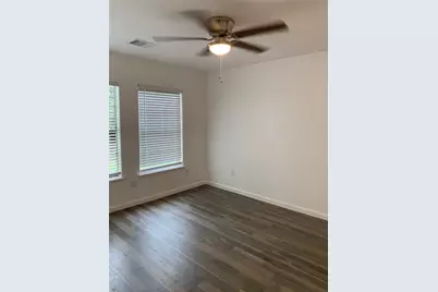 11950 Greenloch Lane, Houston, TX 77044 - Photo 9
