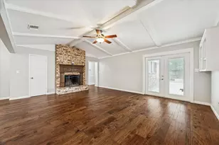 2310 Walnut Bend Ln, Houston, TX 77042 - Photo 7