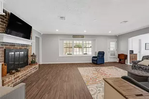 27113 S Harlan Ln, Conroe, TX 77385 - Photo 9