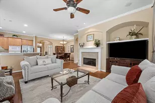 1619 S Lago Vista Dr, Pearland, TX 77581 - Photo 7