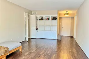 357 N Post Oak Ln, Houston, TX 77024 - Photo 9