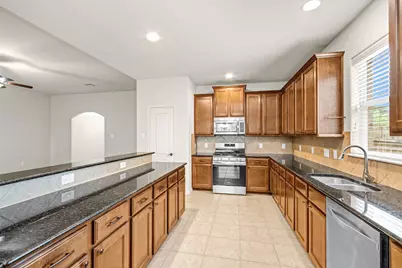 2005 Borthwick Lane, Conroe, TX 77301 - Photo 9