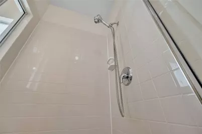 2614 Shady Acres Court, Houston, TX 77008 - Photo 33