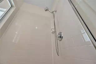 2614 Shady Acres Ct, Houston, TX 77008 - Photo 33