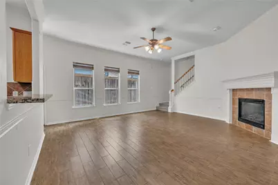 2614 Shady Acres Court, Houston, TX 77008 - Photo 7