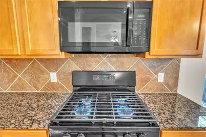 2614 Shady Acres Court, Houston, TX 77008 - Photo 13