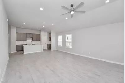 11011 Gardenia Creek Drive, Houston, TX 77044 - Photo 15