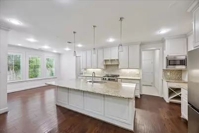1717 Creek Drive, Houston, TX 77055 - Photo 19