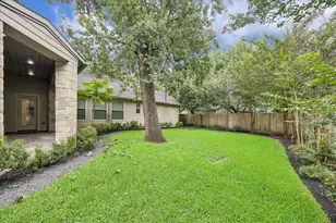 1717 Creek Dr, Houston, TX 77055 - Photo 43