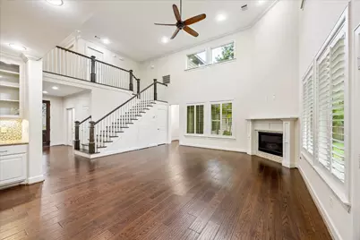 1717 Creek Drive, Houston, TX 77055 - Photo 33