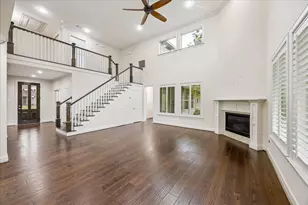 1717 Creek Dr, Houston, TX 77055 - Photo 17