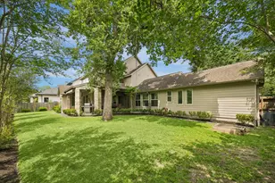 1717 Creek Dr, Houston, TX 77055 - Photo 35