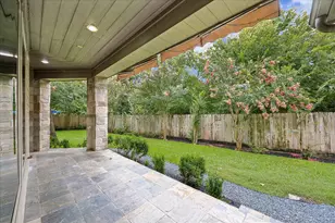 1717 Creek Dr, Houston, TX 77055 - Photo 41