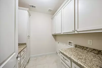 1717 Creek Drive, Houston, TX 77055 - Photo 23