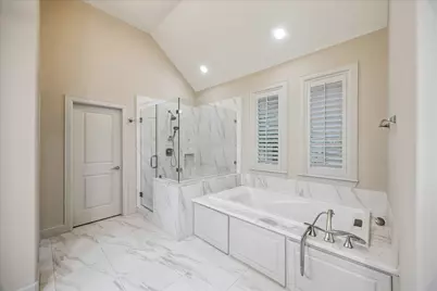 1717 Creek Drive, Houston, TX 77055 - Photo 7