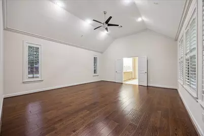 1717 Creek Drive, Houston, TX 77055 - Photo 3