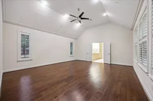 1717 Creek Dr, Houston, TX 77055 - Photo 3