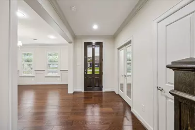 1717 Creek Drive, Houston, TX 77055 - Photo 11