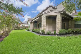 1717 Creek Dr, Houston, TX 77055 - Photo 47