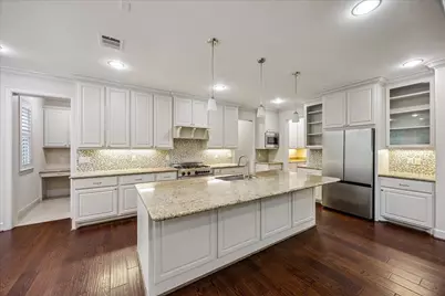 1717 Creek Drive, Houston, TX 77055 - Photo 13