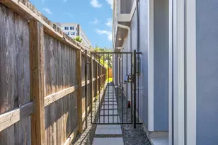 4317 Roseland St, Houston, TX 77006 - Photo 29