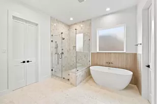 611 E 25th St, Houston, TX 77008 - Photo 17