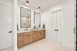 611 E 25th St, Houston, TX 77008 - Photo 17
